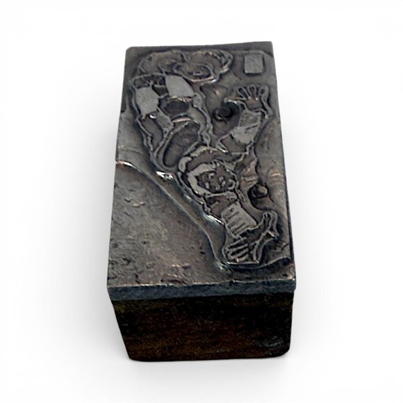 Antique Etched Steel Printing Block Featuring Intricate Artistic Relief Design - Picture 4 of 9